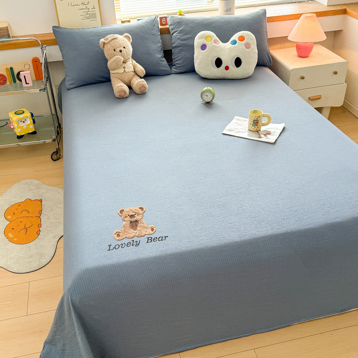 91家纺网 家纺一手货源 找家纺 （总）爱思凯家纺 2026新款皱皱纱卡通贴布绣-咖崽熊床单