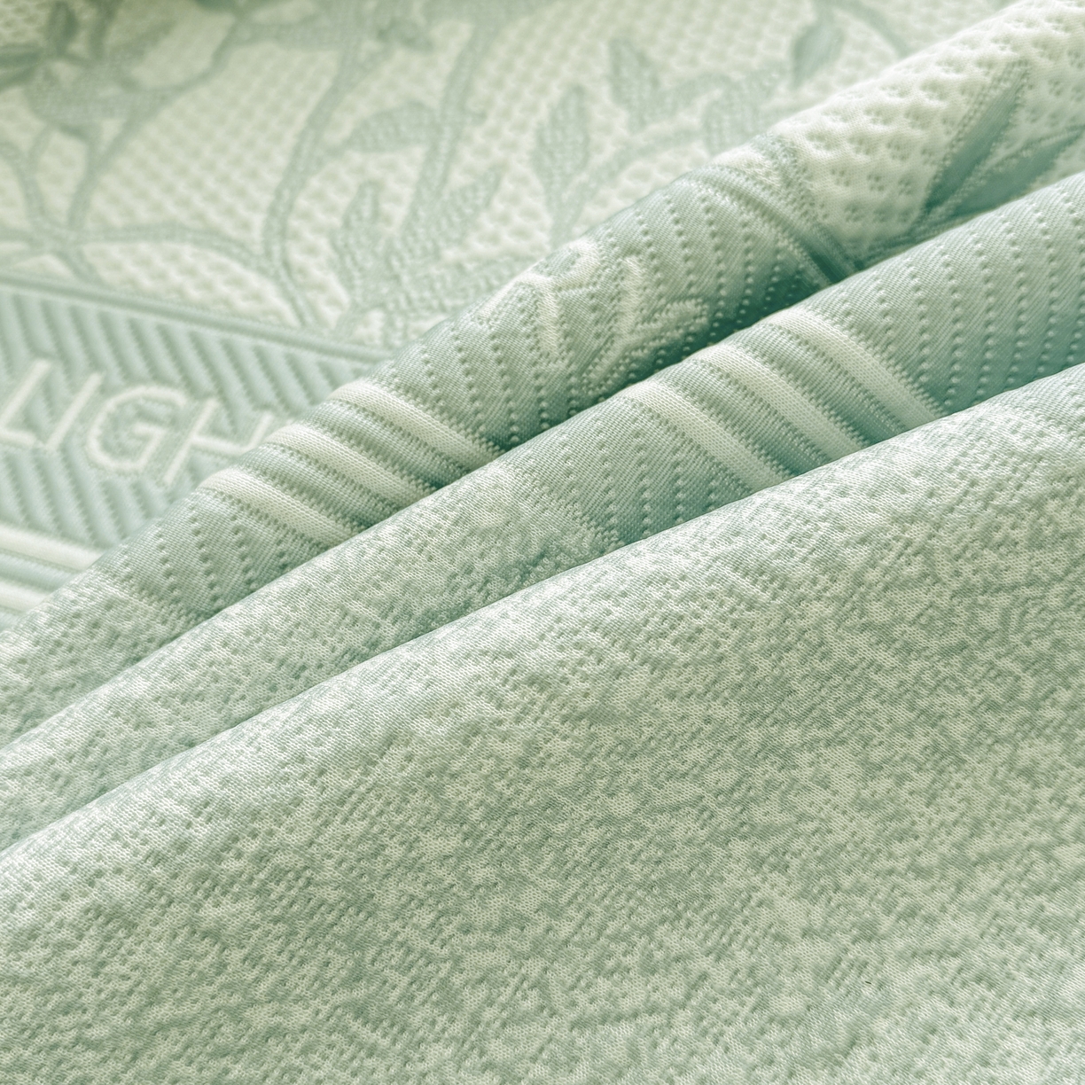 91家纺网 家纺一手货源 找家纺 席都凉席工厂店 2026年轻奢高克重豆豆凉席夏季凉感冰丝提花床裙款三件套-奢序 奢序-浅绿