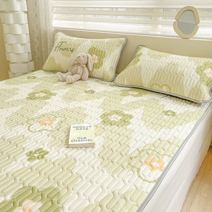 91家纺网 家纺一手货源 找家纺 柒月家居 2026新款小清新乳胶凉席三件套 花季