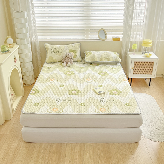 91家纺网 家纺一手货源 找家纺 柒月家居 2026新款小清新乳胶凉席三件套 花季