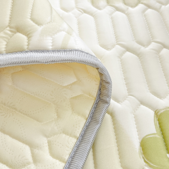 91家纺网 家纺一手货源 找家纺 柒月家居 2026新款小清新乳胶凉席三件套 花季