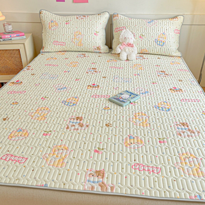 91家纺网 家纺一手货源 找家纺 柒月家居 2026新款小清新乳胶凉席三件套 波点萌宠