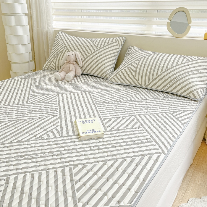 91家纺网 家纺一手货源 找家纺 柒月家居 2026新款小清新乳胶凉席三件套 格调