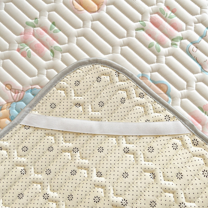 91家纺网 家纺一手货源 找家纺 柒月家居 2026新款小清新乳胶凉席三件套 碎花派对