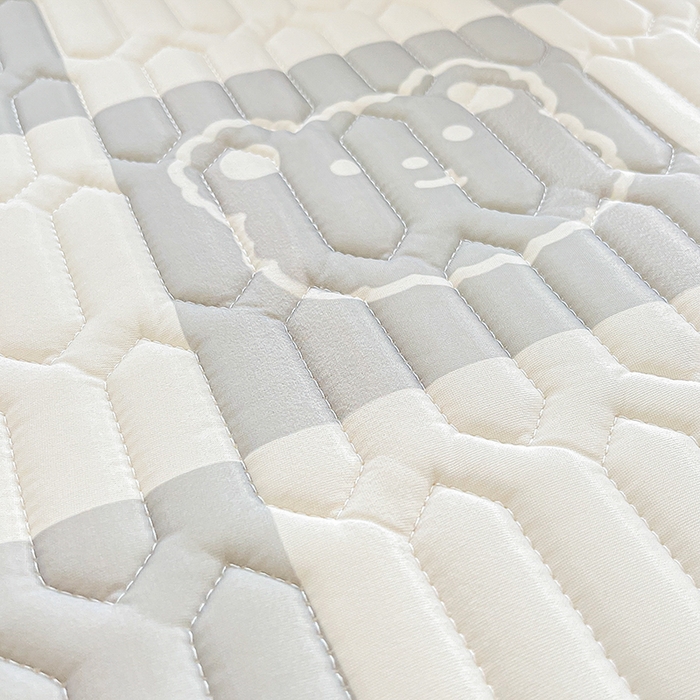 91家纺网 家纺一手货源 找家纺 柒月家居 2026新款小清新乳胶凉席三件套 灰格小熊