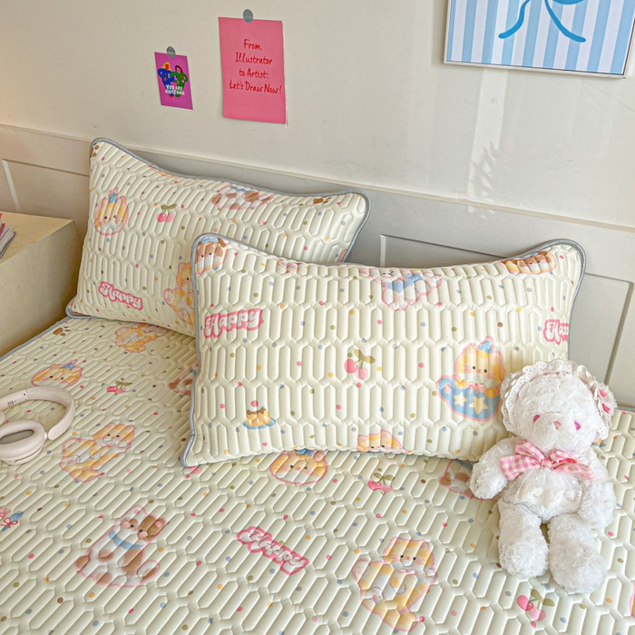 91家纺网 家纺一手货源 找家纺 柒月家居 2026新款小清新乳胶凉席三件套 波点萌宠