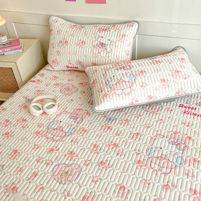 91家纺网 家纺一手货源 找家纺 柒月家居 2026新款小清新乳胶凉席三件套 桃桃奶猫