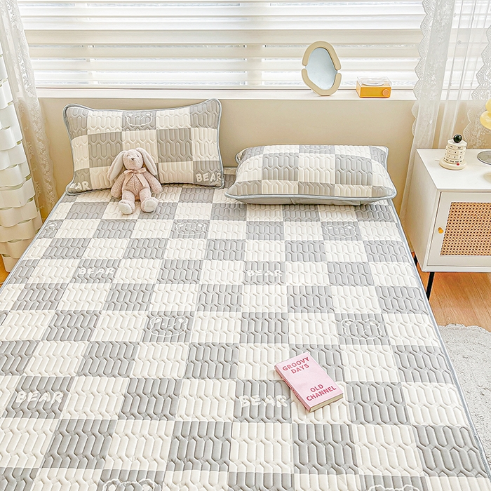 柒月家居 2026新款小清新乳胶凉席三件套 灰格小熊