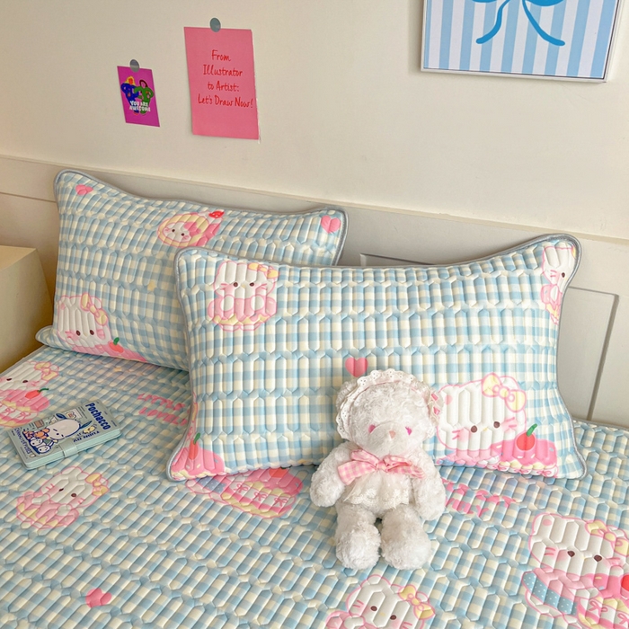 91家纺网 家纺一手货源 找家纺 柒月家居 2026新款小清新乳胶凉席三件套 蓝格甜猫