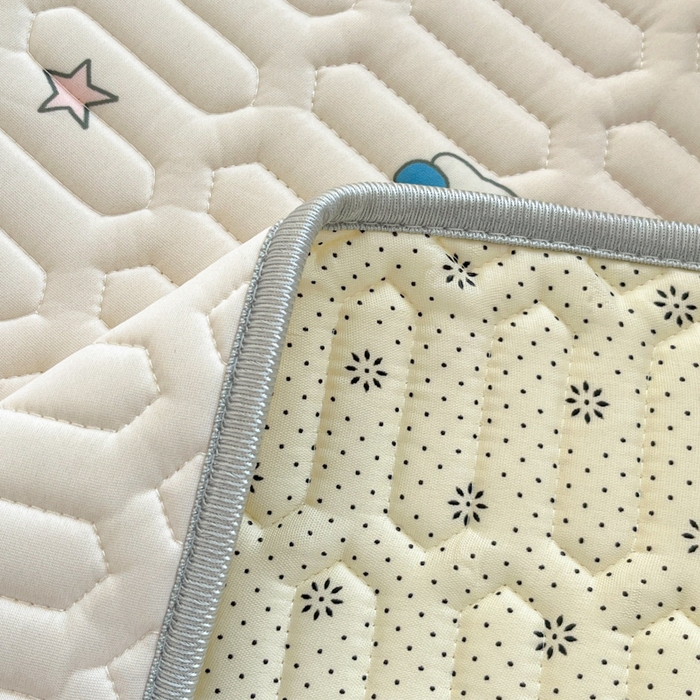 91家纺网 家纺一手货源 找家纺 柒月家居 2026新款小清新乳胶凉席三件套 甜酷星兔