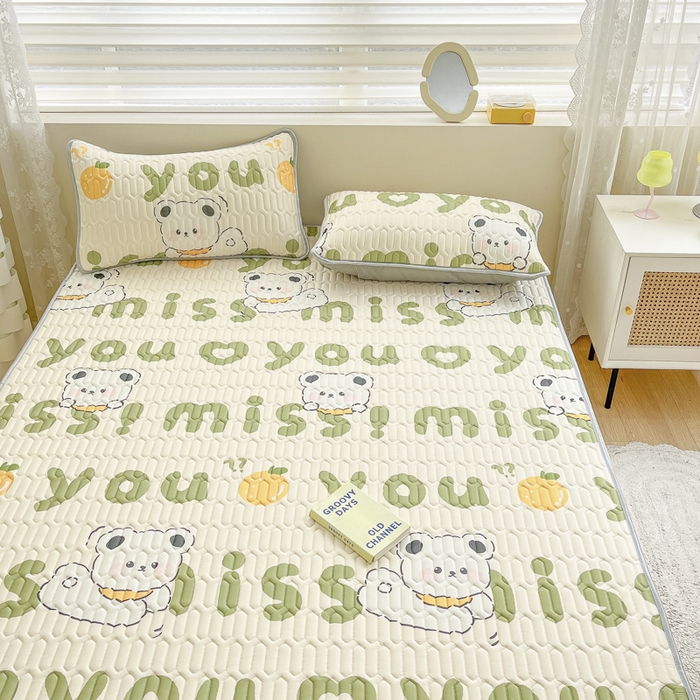 柒月家居 2026新款小清新乳胶凉席三件套 字母小熊