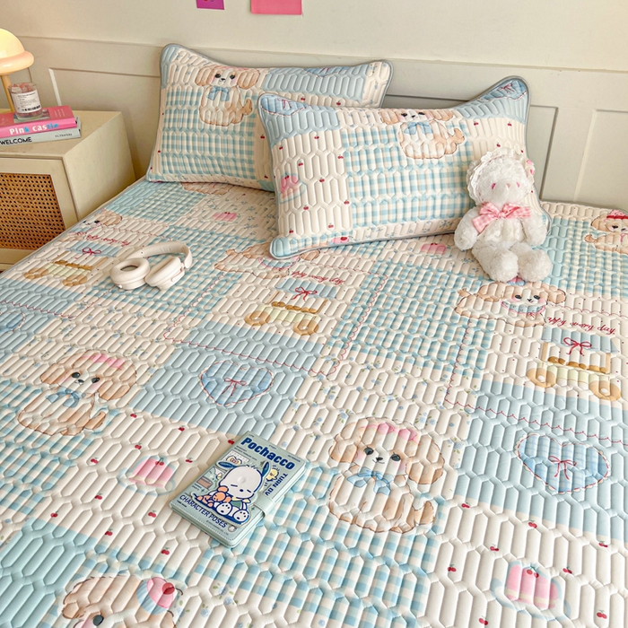 91家纺网 家纺一手货源 找家纺 柒月家居 2026新款小清新乳胶凉席三件套 蓝块汪仔