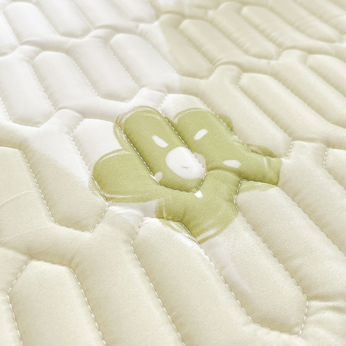 91家纺网 家纺一手货源 找家纺 柒月家居 2026新款小清新乳胶凉席三件套 花季