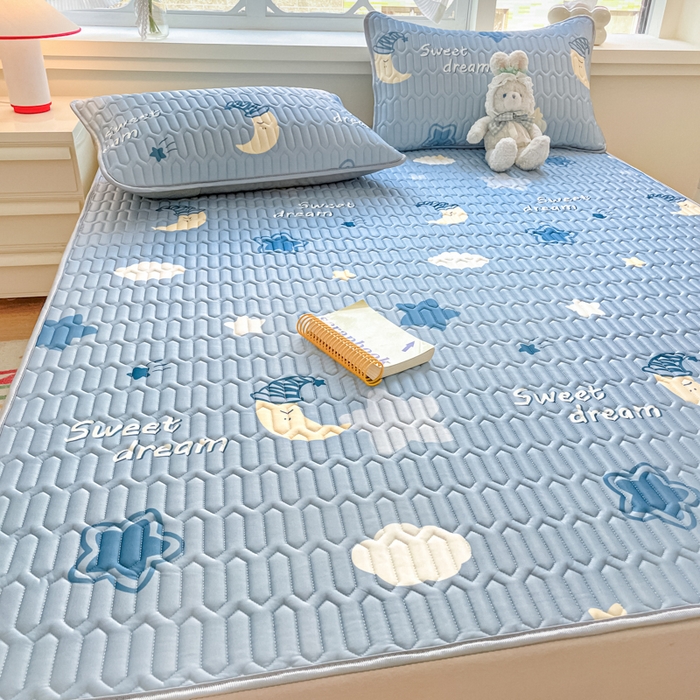 91家纺网 家纺一手货源 找家纺 柒月家居 2026新款小清新乳胶凉席三件套 星星月亮