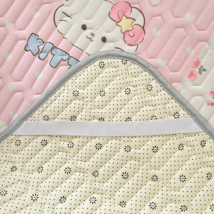 91家纺网 家纺一手货源 找家纺 柒月家居 2026新款小清新乳胶凉席三件套 粉格凯蒂