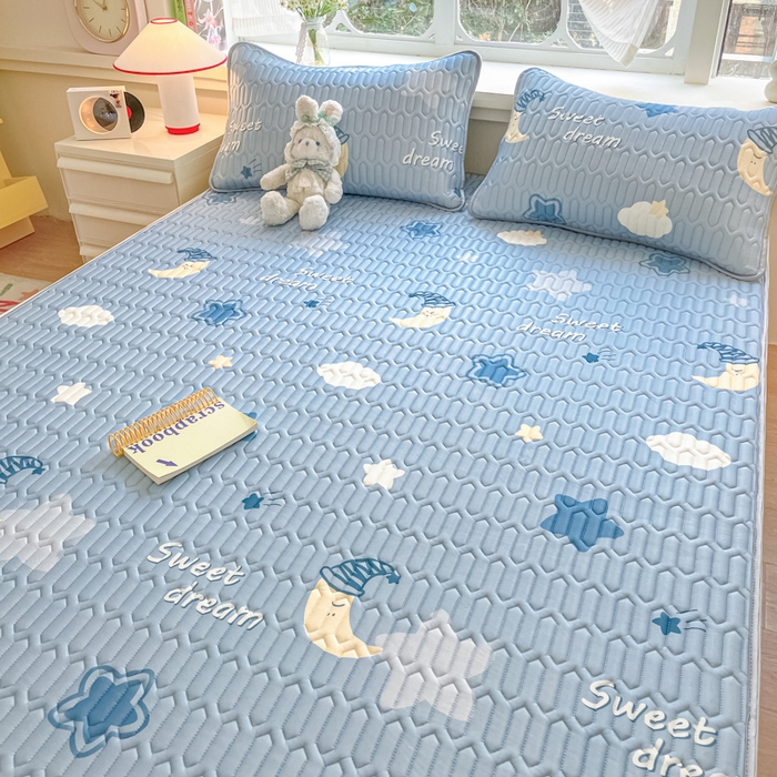 91家纺网 家纺一手货源 找家纺 柒月家居 2026新款小清新乳胶凉席三件套 星星月亮