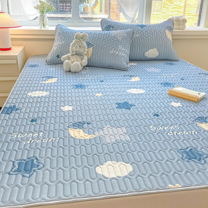 91家纺网 家纺一手货源 找家纺 柒月家居 2026新款小清新乳胶凉席三件套 星星月亮