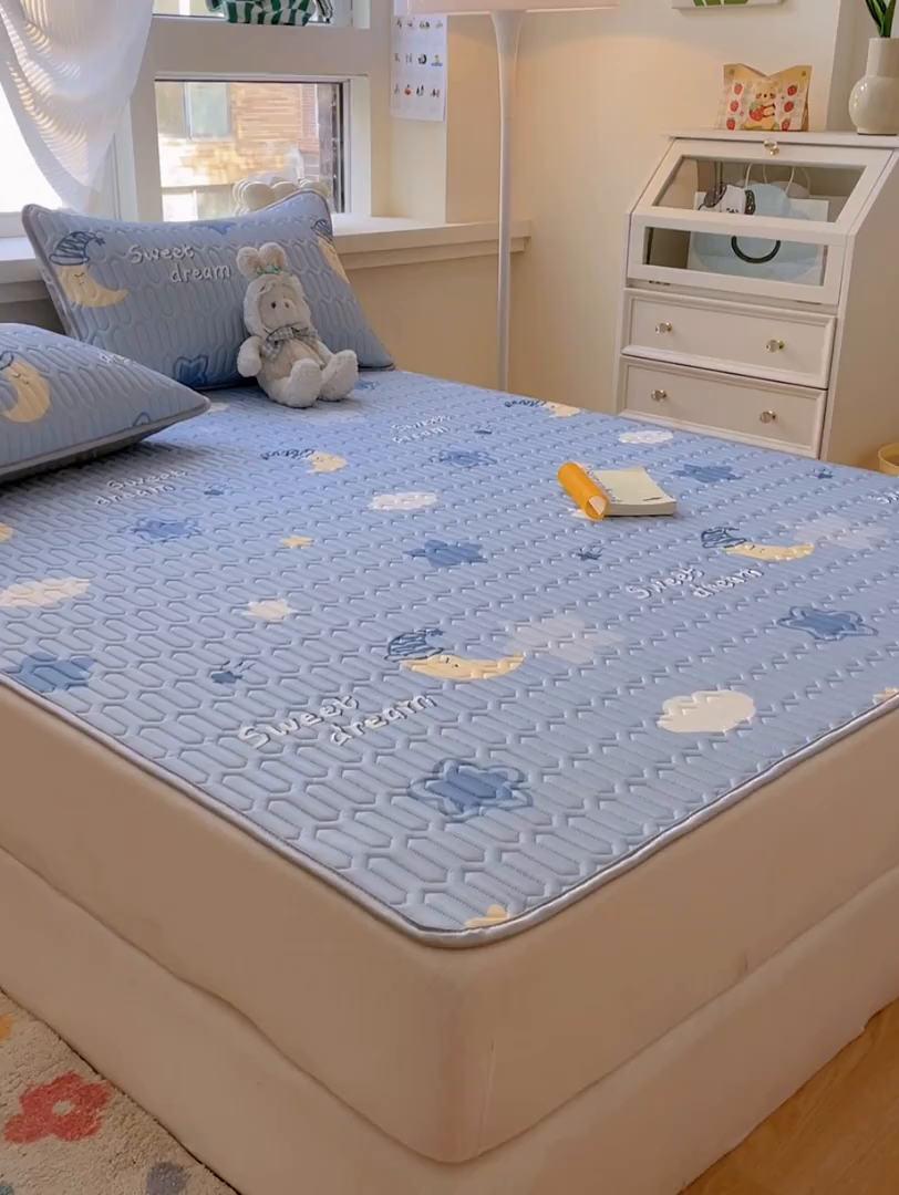 91家纺网 家纺一手货源 找家纺 柒月家居 2026新款小清新乳胶凉席三件套 星星月亮