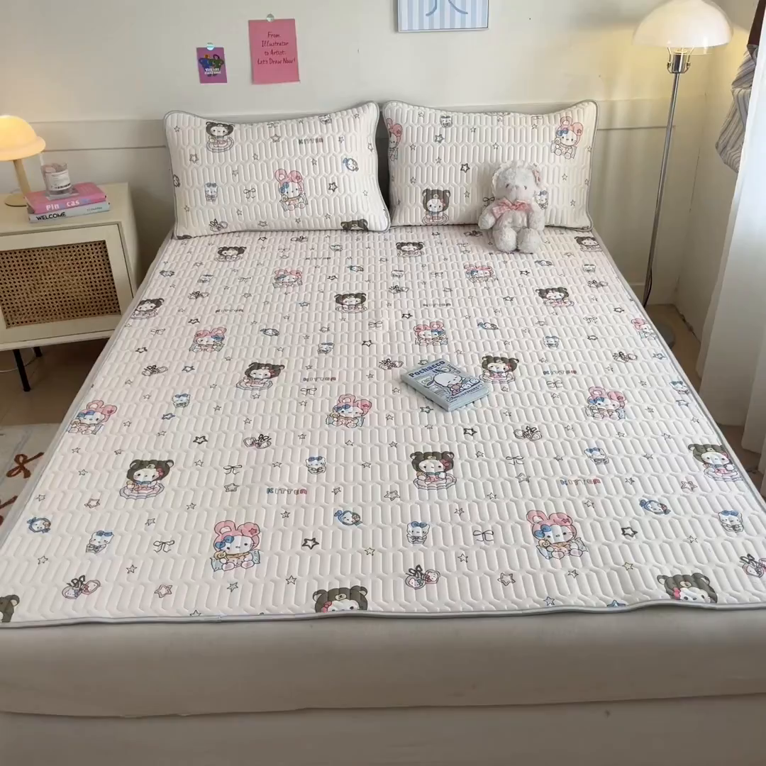 91家纺网 家纺一手货源 找家纺 柒月家居 2026新款小清新乳胶凉席三件套 甜酷星兔