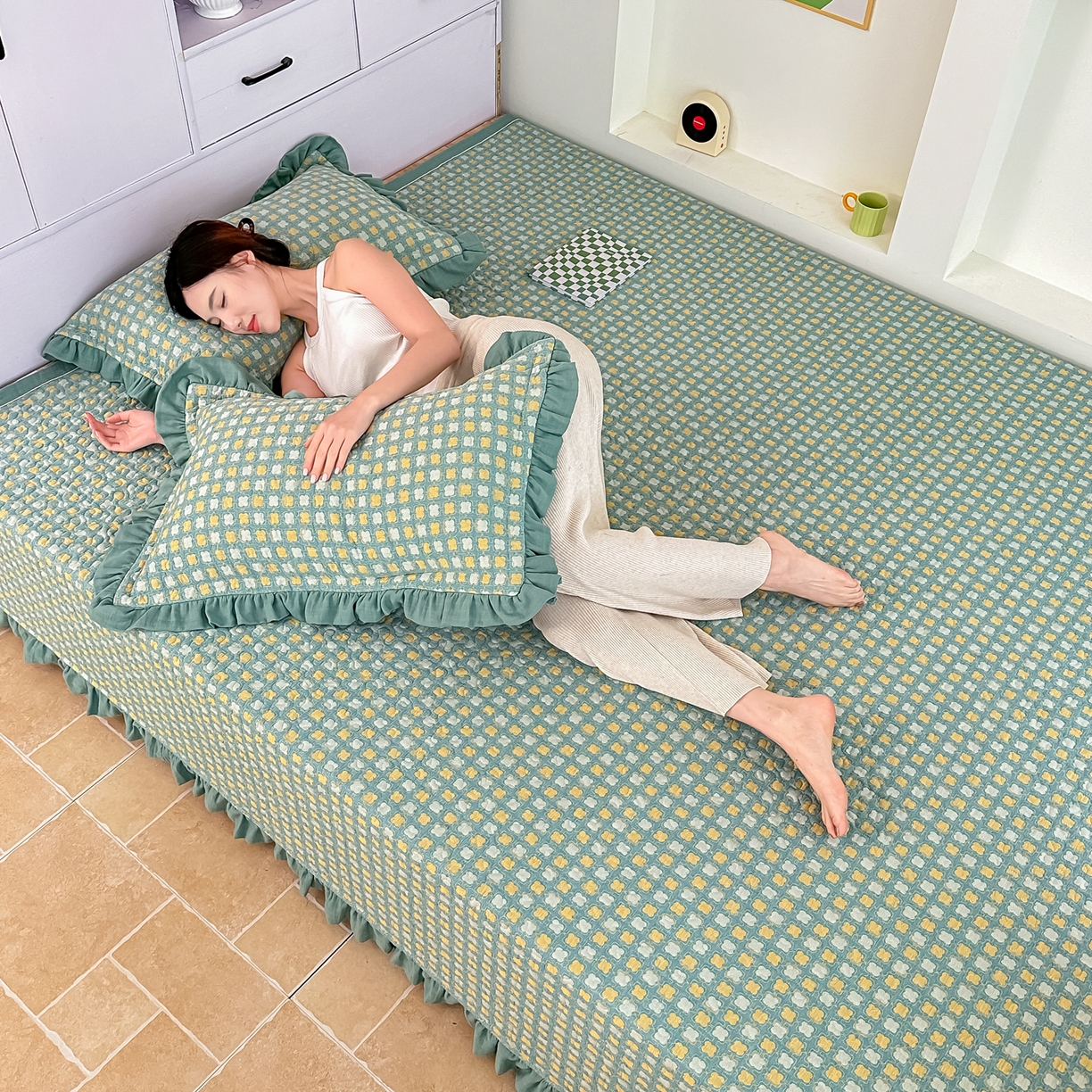 91家纺网 家纺一手货源 找家纺 手艺人家纺 2026新款双层纱夹棉防滑床盖炕盖-第三批 A31