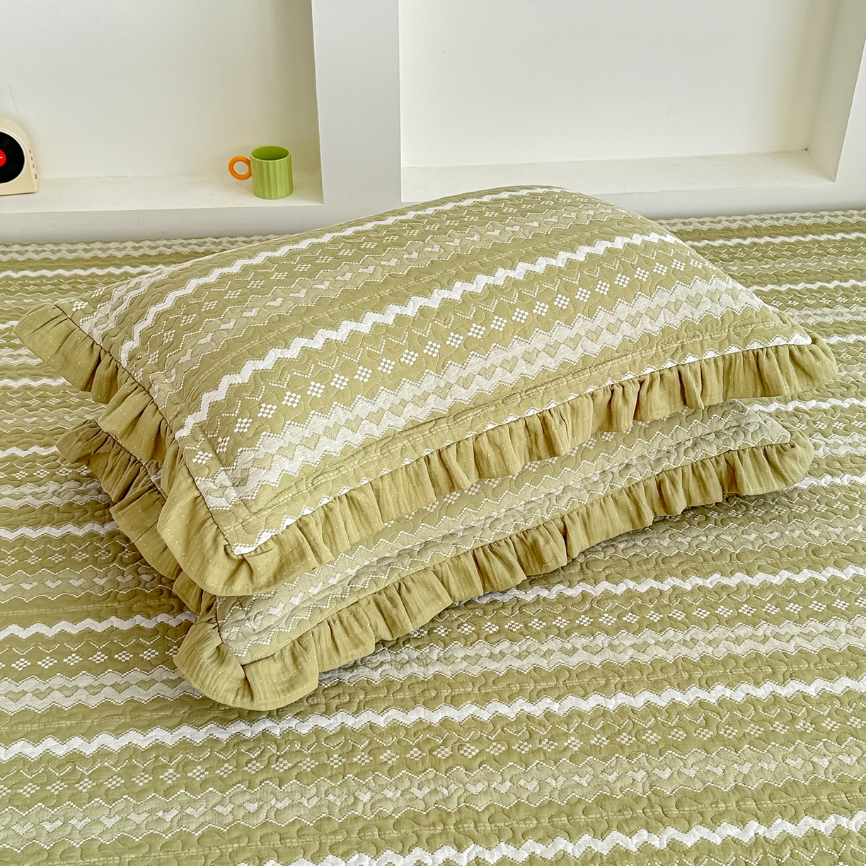 91家纺网 家纺一手货源 找家纺 手艺人家纺 2026新款双层纱夹棉防滑床盖炕盖-第三批 A33