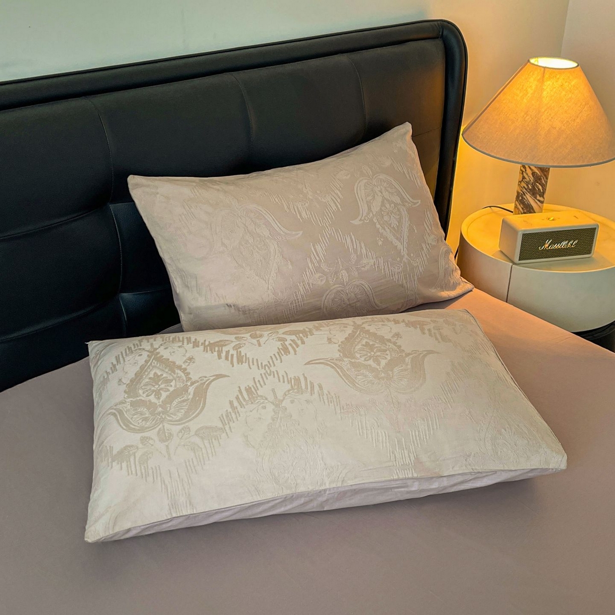 91家纺网 家纺一手货源 找家纺 乐家毛巾被（工厂自产自销） 2026春夏新款全棉60S长绒棉立体厚织提花四件套 缠绕