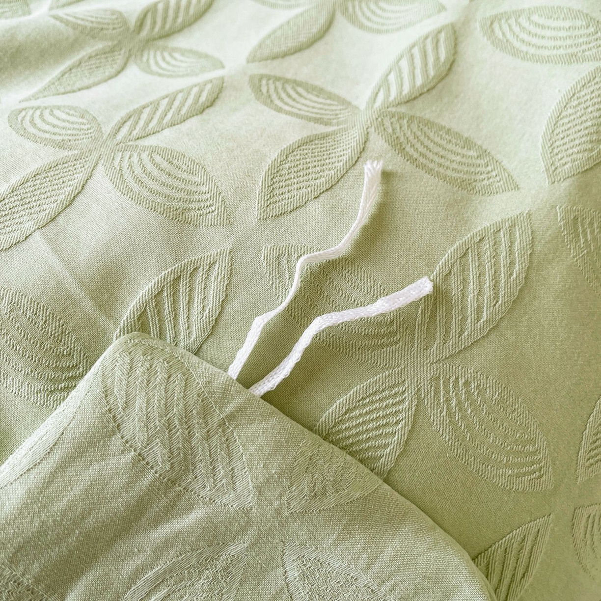 91家纺网 家纺一手货源 找家纺 乐家毛巾被（工厂自产自销） 2026春夏新款全棉60S长绒棉立体厚织提花四件套 翠微