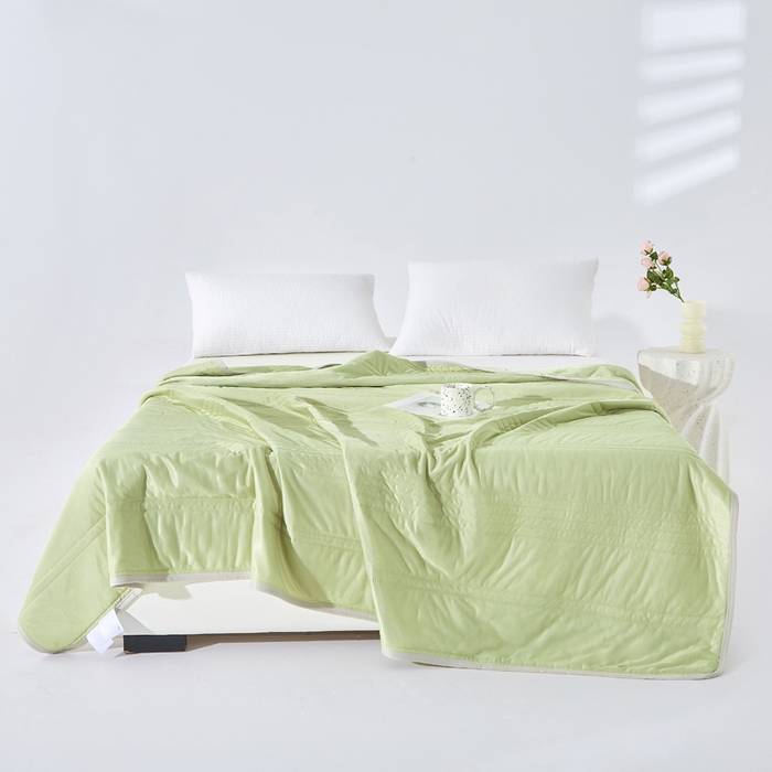 91家纺网 家纺一手货源 找家纺 手艺人家纺 2026新款夏季凉感冰丝爆款夏凉薄款被子空调水洗单人夏天双人宿舍可机洗 条纹果绿