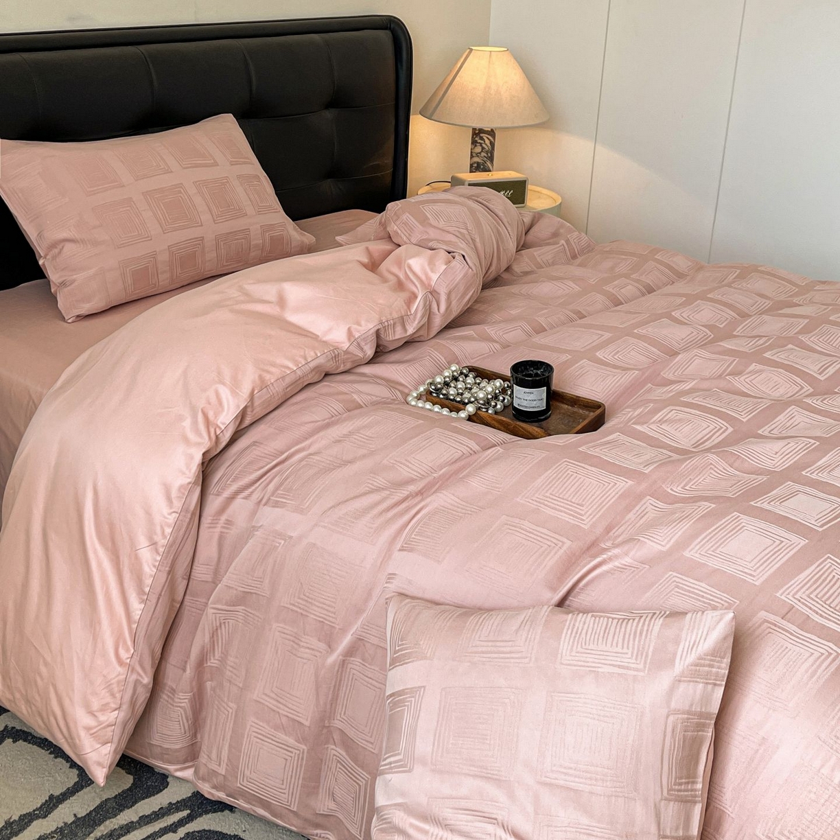 91家纺网 家纺一手货源 找家纺 乐家毛巾被（工厂自产自销） 2026春夏新款全棉60S长绒棉立体厚织提花四件套 叠框