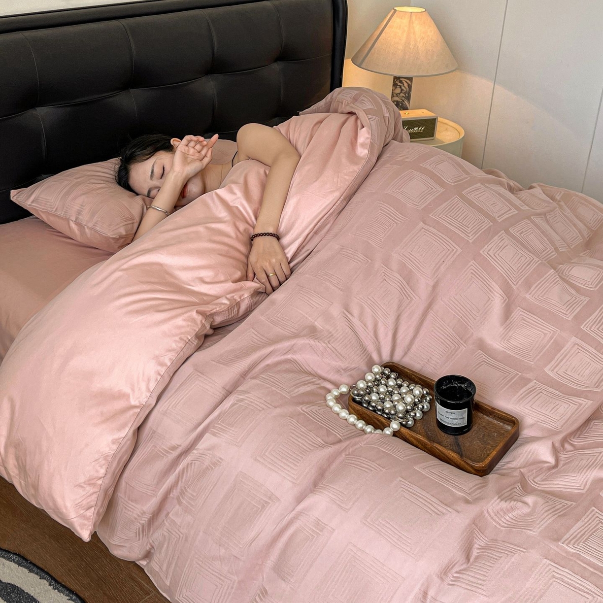 91家纺网 家纺一手货源 找家纺 乐家毛巾被（工厂自产自销） 2026春夏新款全棉60S长绒棉立体厚织提花四件套 叠框