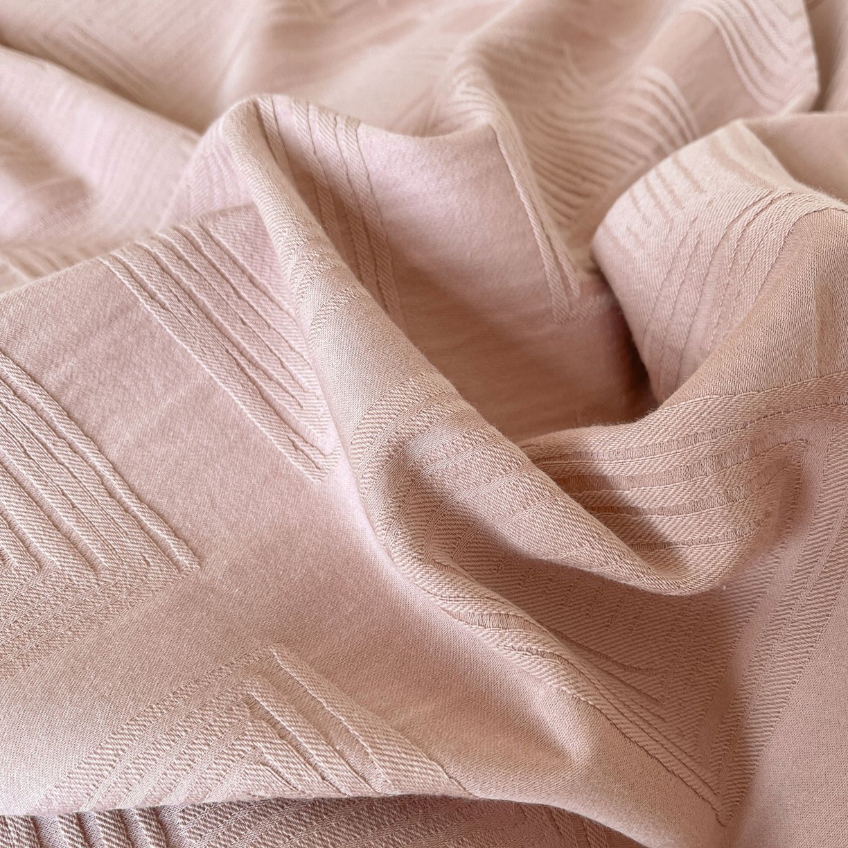 91家纺网 家纺一手货源 找家纺 乐家毛巾被（工厂自产自销） 2026春夏新款全棉60S长绒棉立体厚织提花四件套 叠框