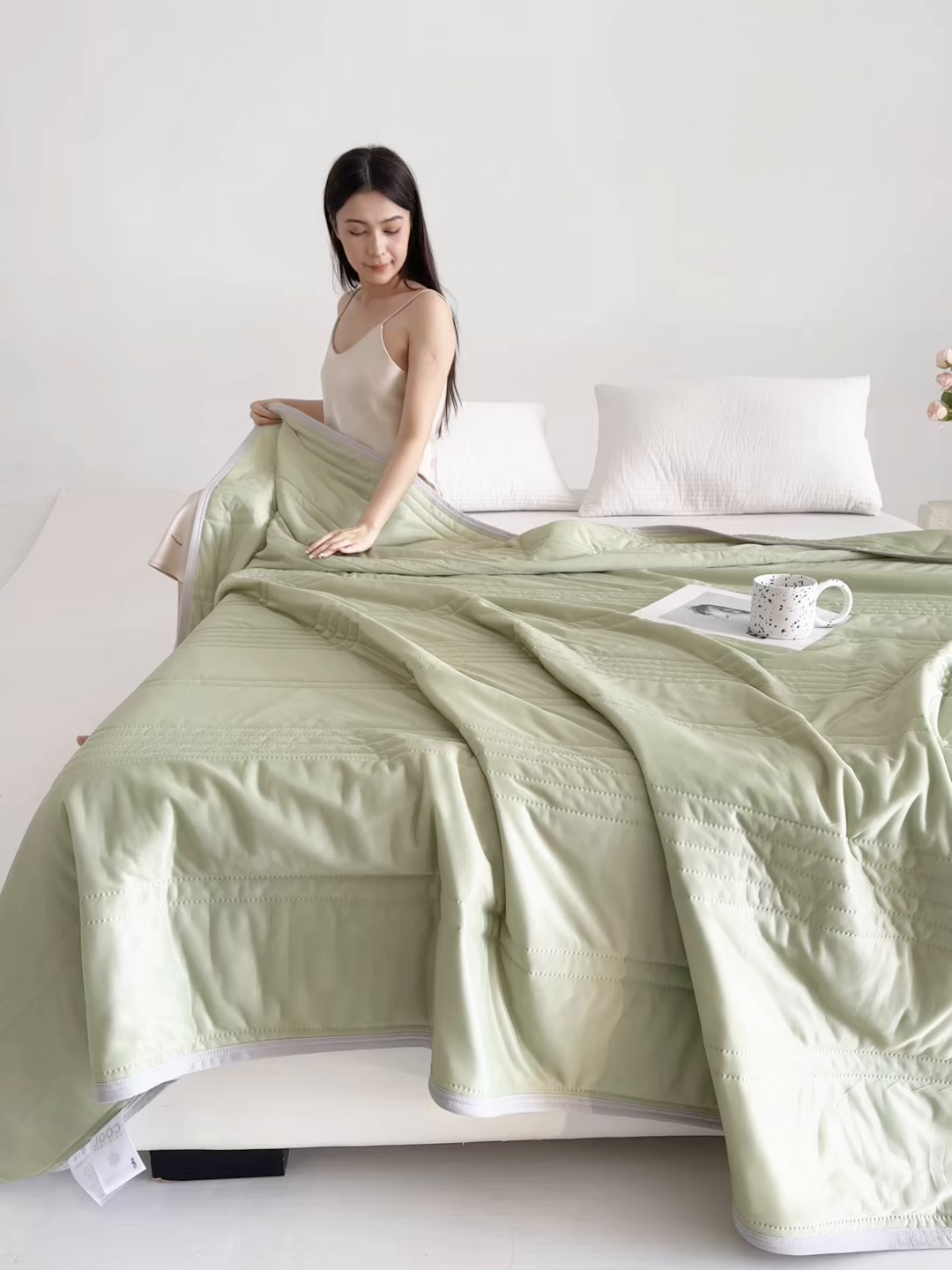 91家纺网 家纺一手货源 找家纺 手艺人家纺 2026新款夏季凉感冰丝爆款夏凉薄款被子空调水洗单人夏天双人宿舍可机洗 条纹果绿