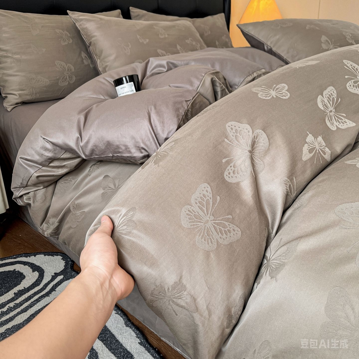 91家纺网 家纺一手货源 找家纺 乐家毛巾被（工厂自产自销） 2026春夏新款全棉60S长绒棉立体厚织提花四件套 蝶影