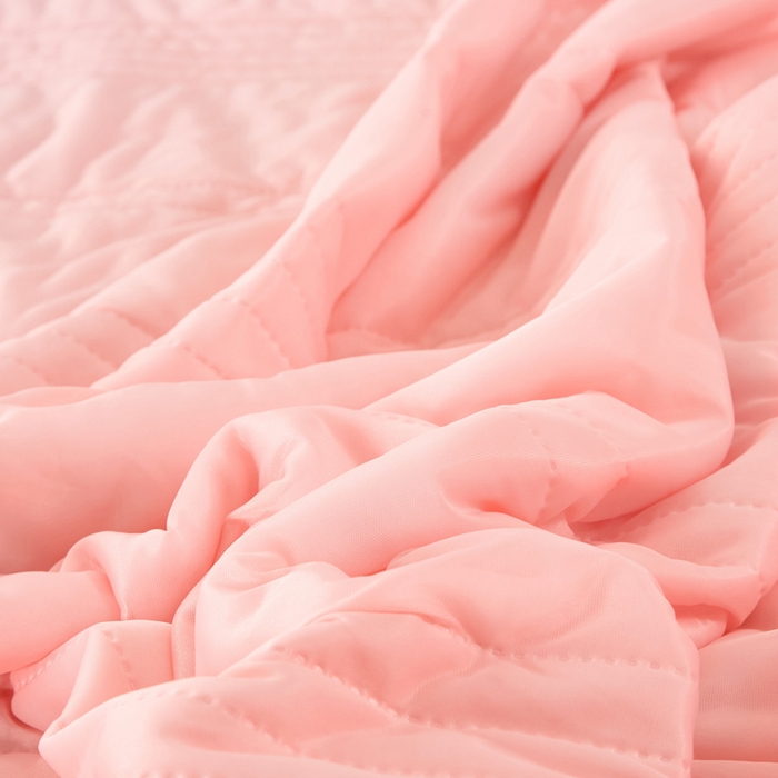 91家纺网 家纺一手货源 找家纺 手艺人家纺 2026新款夏季凉感冰丝爆款夏凉薄款被子空调水洗单人夏天双人宿舍可机洗 条纹玉色