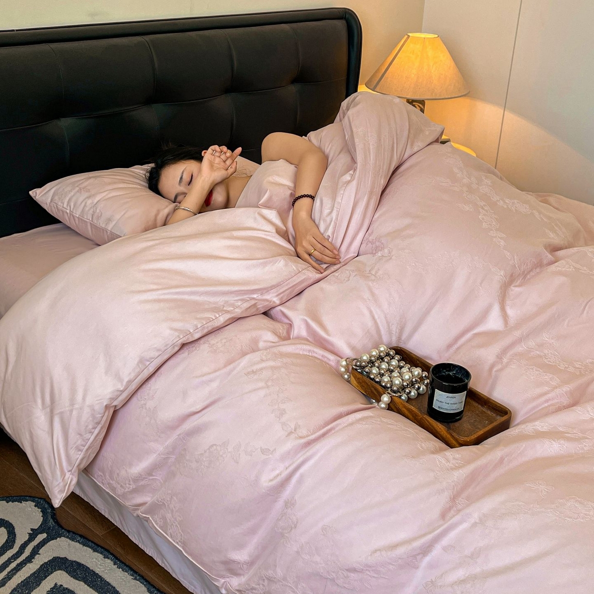 91家纺网 家纺一手货源 找家纺 乐家毛巾被（工厂自产自销） 2026春夏新款全棉60S长绒棉立体厚织提花四件套 花叶蝶影