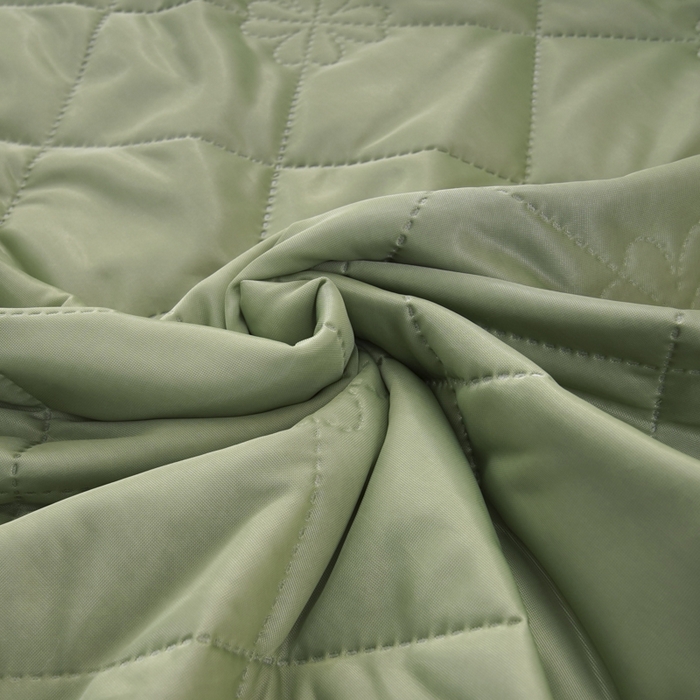 91家纺网 家纺一手货源 找家纺 手艺人家纺 2026新款夏季凉感冰丝爆款夏凉薄款被子空调水洗单人夏天双人宿舍可机洗 方格果绿