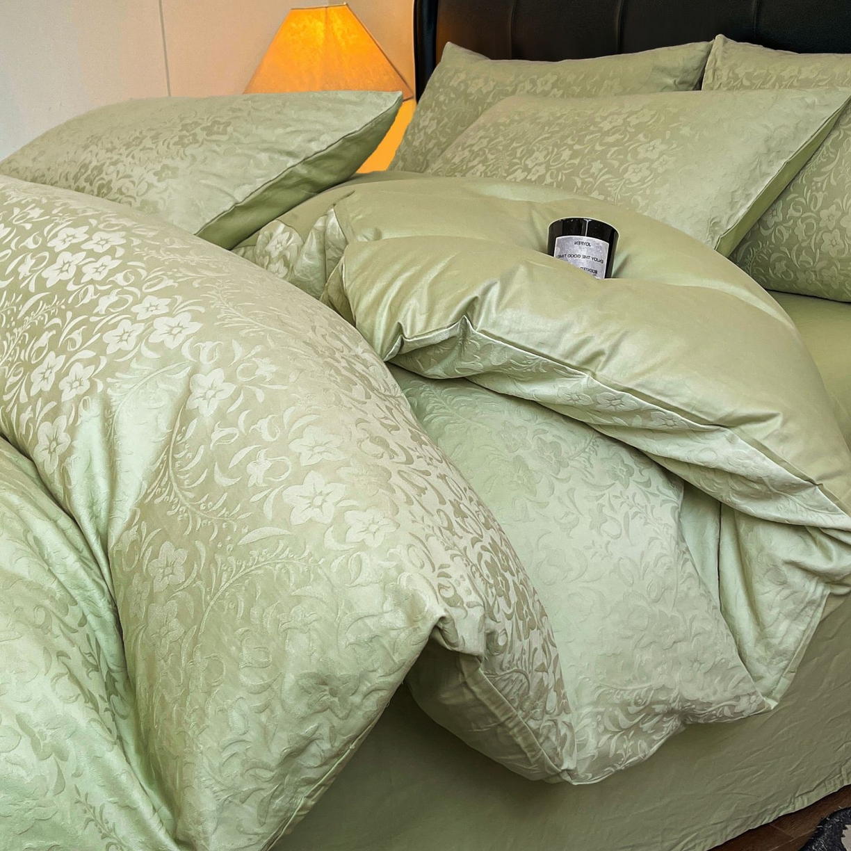 91家纺网 家纺一手货源 找家纺 乐家毛巾被（工厂自产自销） 2026春夏新款全棉60S长绒棉立体厚织提花四件套 篱上花