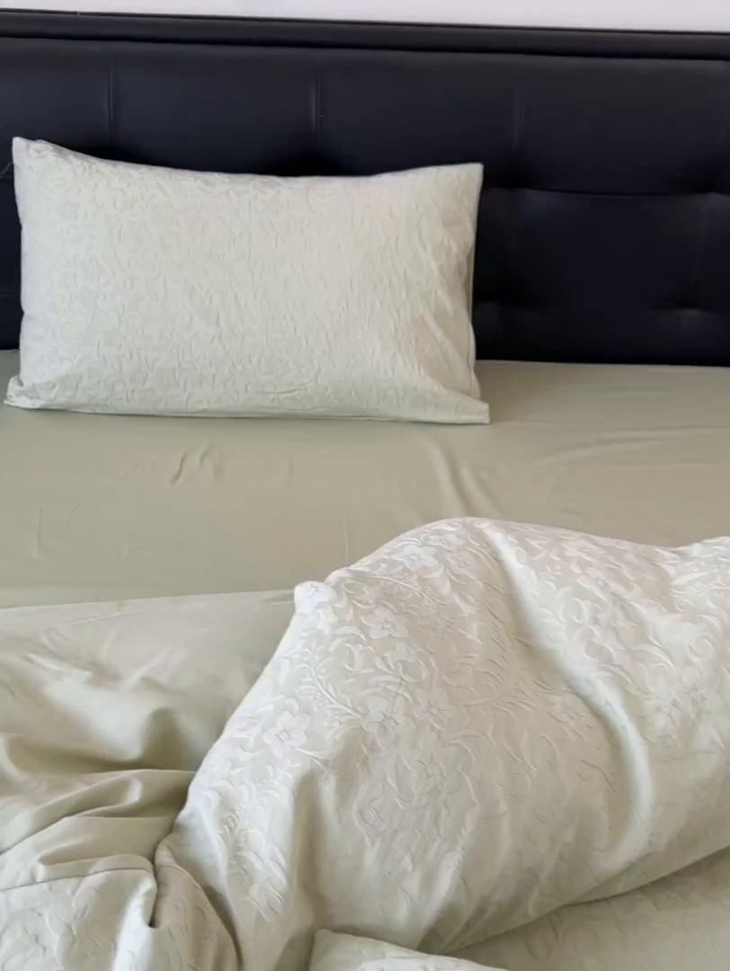 91家纺网 家纺一手货源 找家纺 乐家毛巾被（工厂自产自销） 2026春夏新款全棉60S长绒棉立体厚织提花四件套 篱上花