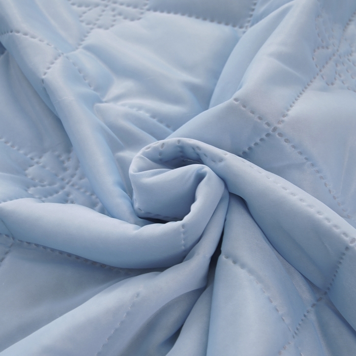 91家纺网 家纺一手货源 找家纺 手艺人家纺 2026新款夏季凉感冰丝爆款夏凉薄款被子空调水洗单人夏天双人宿舍可机洗 方格湖蓝