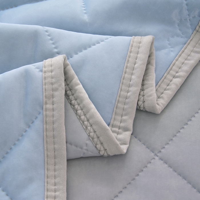 91家纺网 家纺一手货源 找家纺 手艺人家纺 2026新款夏季凉感冰丝爆款夏凉薄款被子空调水洗单人夏天双人宿舍可机洗 方格湖蓝