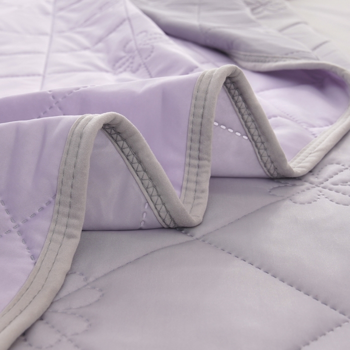 91家纺网 家纺一手货源 找家纺 手艺人家纺 2026新款夏季凉感冰丝爆款夏凉薄款被子空调水洗单人夏天双人宿舍可机洗 方格魅紫