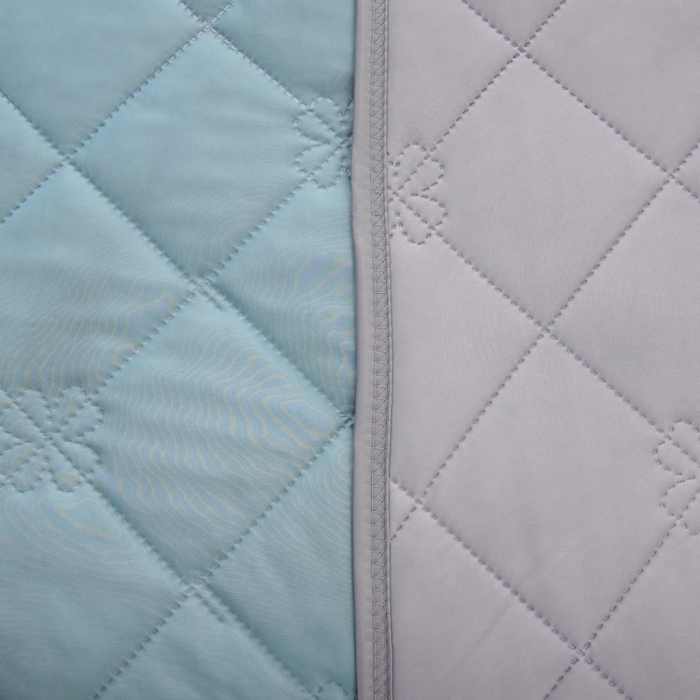 91家纺网 家纺一手货源 找家纺 手艺人家纺 2026新款夏季凉感冰丝爆款夏凉薄款被子空调水洗单人夏天双人宿舍可机洗 方格浅绿