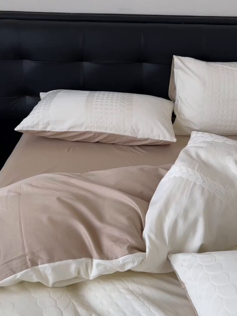 91家纺网 家纺一手货源 找家纺 乐家毛巾被（工厂自产自销） 2026春夏新款全棉60S长绒棉立体厚织提花四件套 落痕