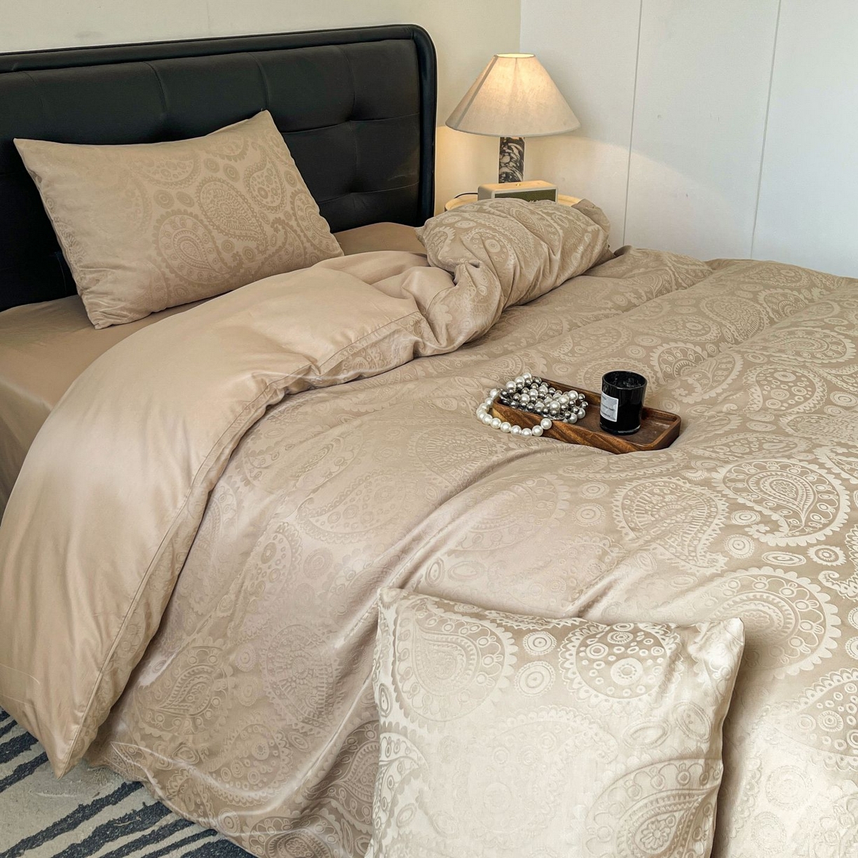 91家纺网 家纺一手货源 找家纺 乐家毛巾被（工厂自产自销） 2026春夏新款全棉60S长绒棉立体厚织提花四件套 浅迹