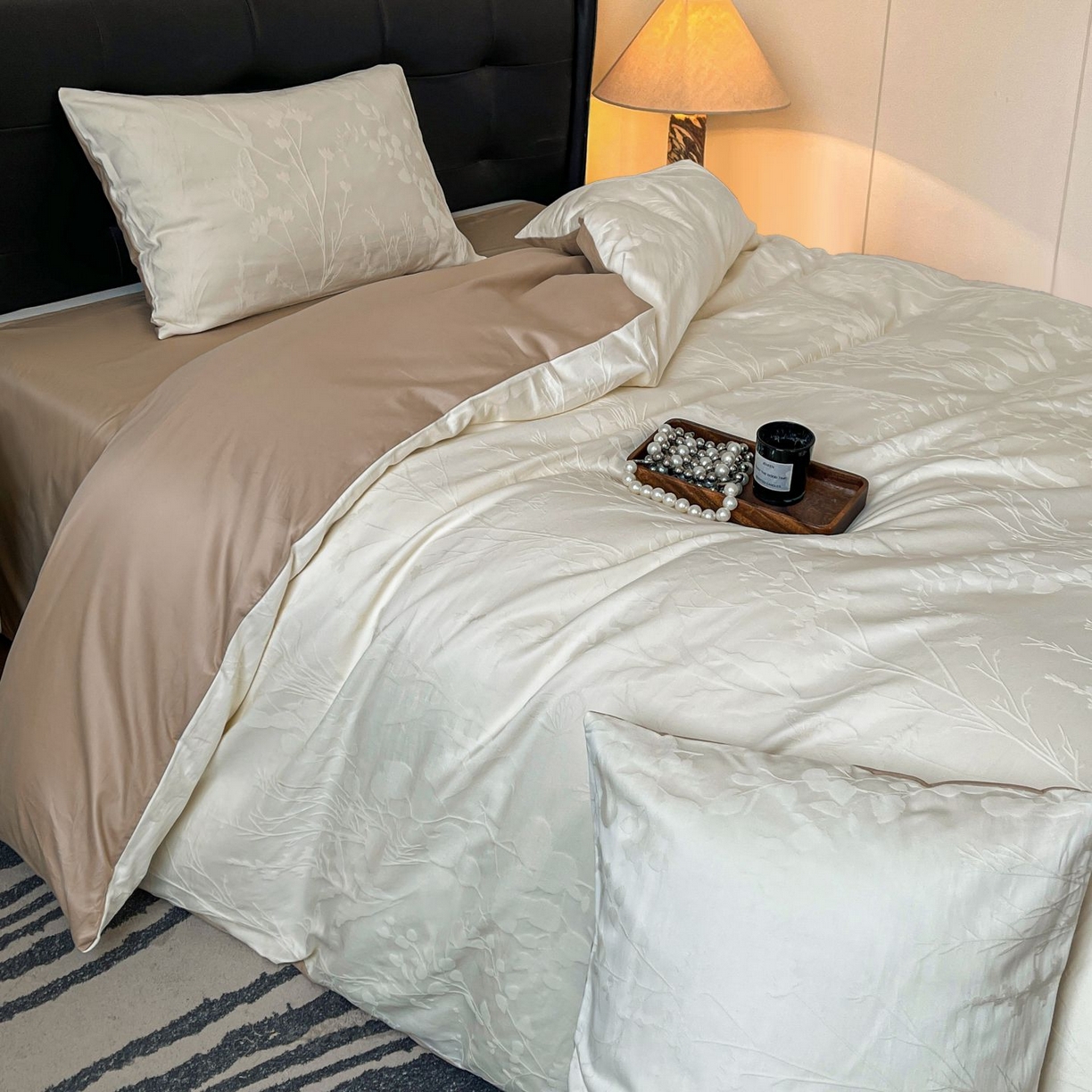 91家纺网 家纺一手货源 找家纺 乐家毛巾被（工厂自产自销） 2026春夏新款全棉60S长绒棉立体厚织提花四件套 素纹