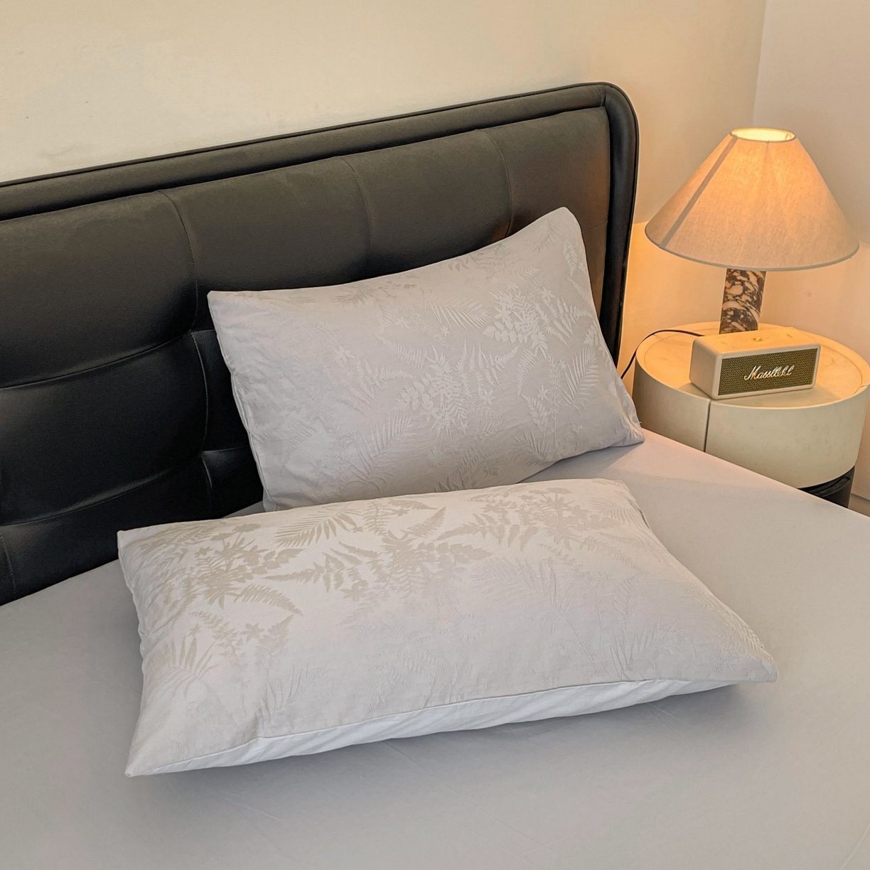 91家纺网 家纺一手货源 找家纺 乐家毛巾被（工厂自产自销） 2026春夏新款全棉60S长绒棉立体厚织提花四件套 碎影