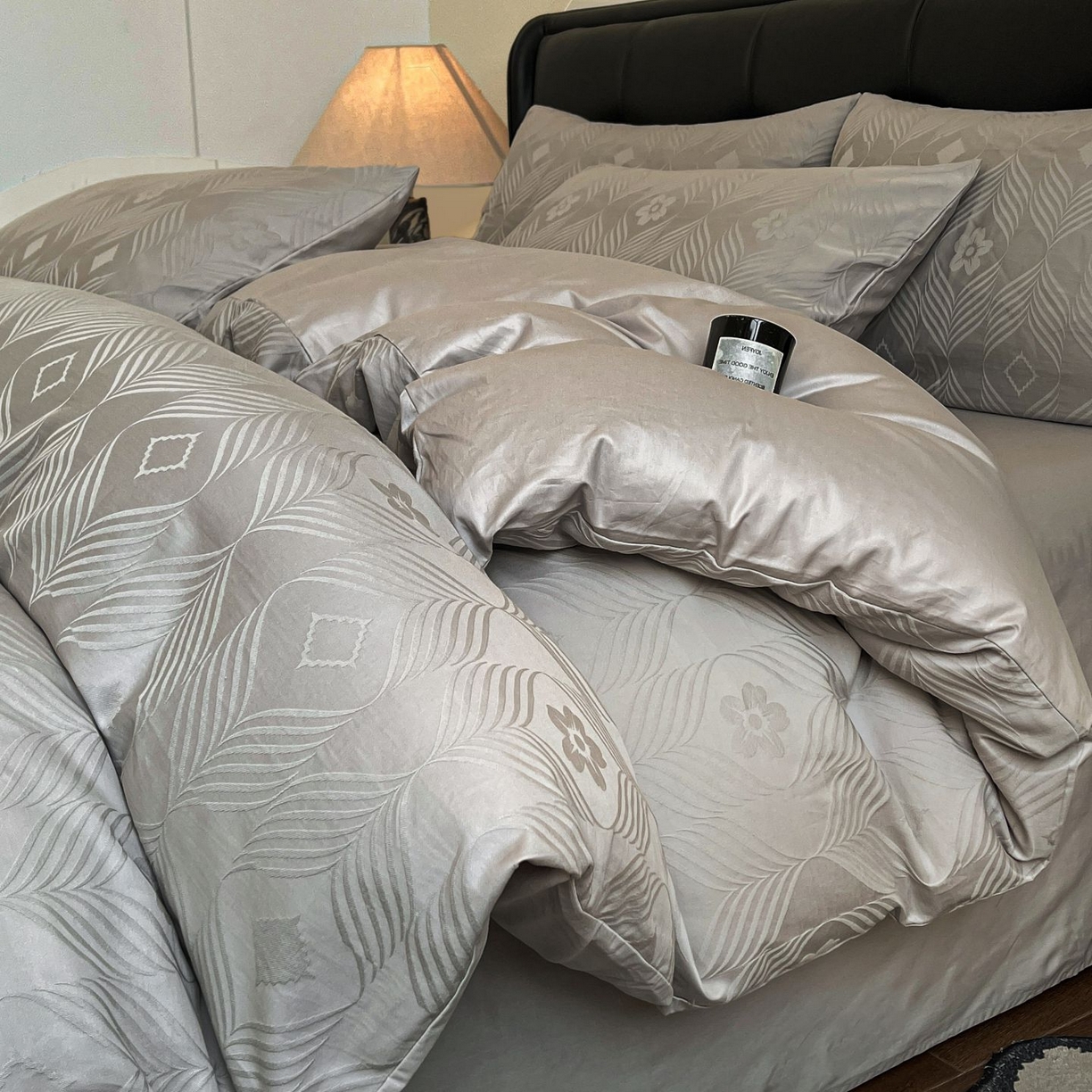 91家纺网 家纺一手货源 找家纺 乐家毛巾被（工厂自产自销） 2026春夏新款全棉60S长绒棉立体厚织提花四件套 同蔓