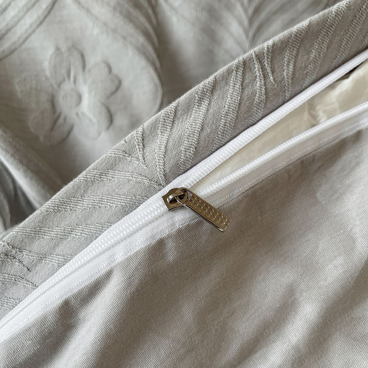 91家纺网 家纺一手货源 找家纺 乐家毛巾被（工厂自产自销） 2026春夏新款全棉60S长绒棉立体厚织提花四件套 同蔓