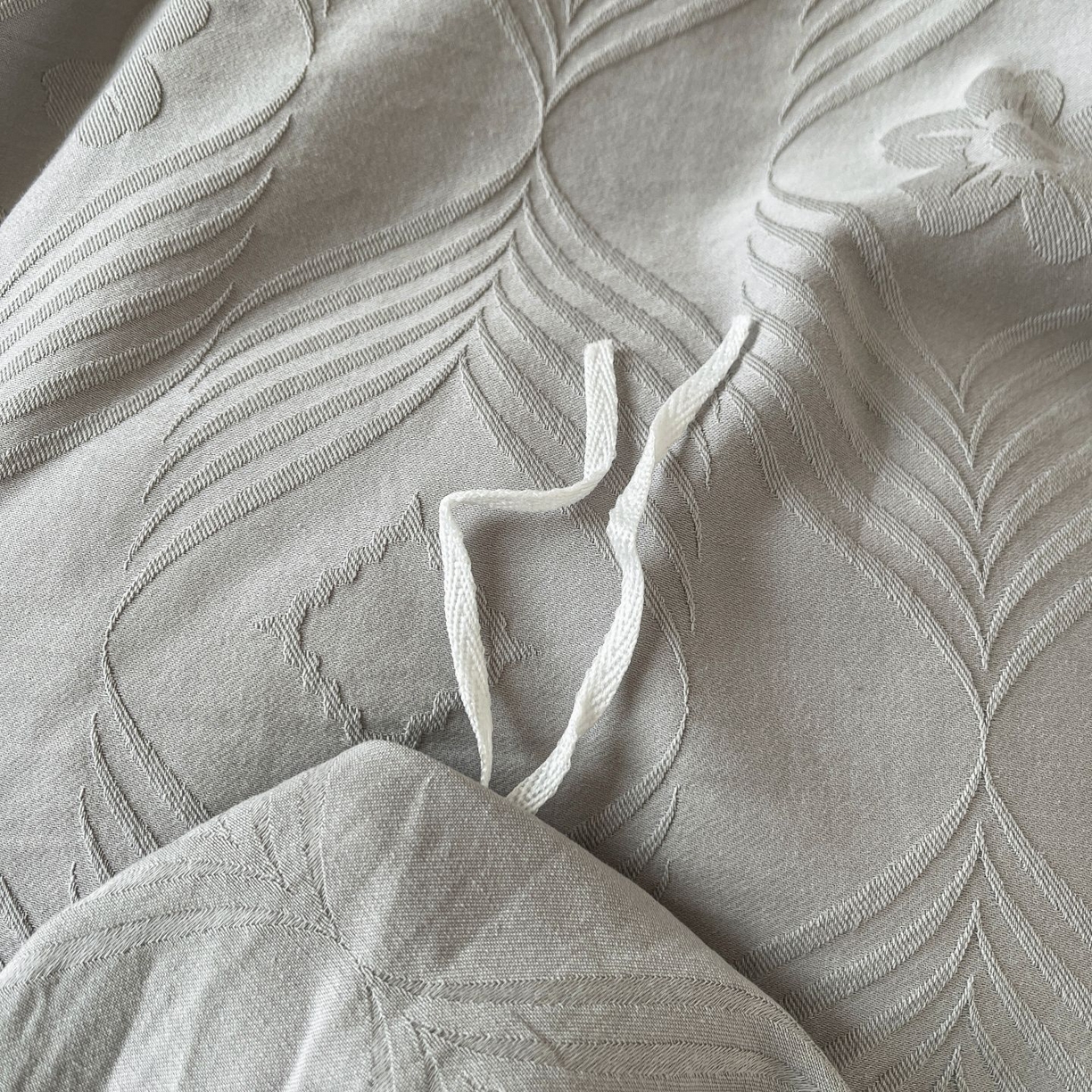 91家纺网 家纺一手货源 找家纺 乐家毛巾被（工厂自产自销） 2026春夏新款全棉60S长绒棉立体厚织提花四件套 同蔓