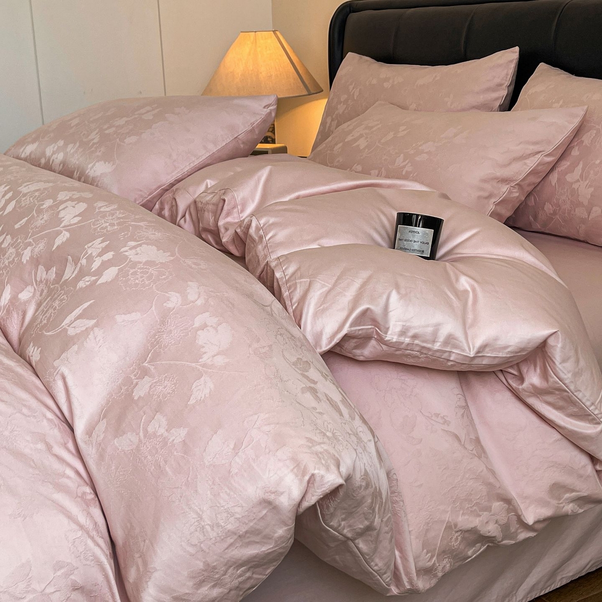 91家纺网 家纺一手货源 找家纺 乐家毛巾被（工厂自产自销） 2026春夏新款全棉60S长绒棉立体厚织提花四件套 昔叶